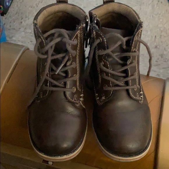 Toddler boots - Picture 2 of 4